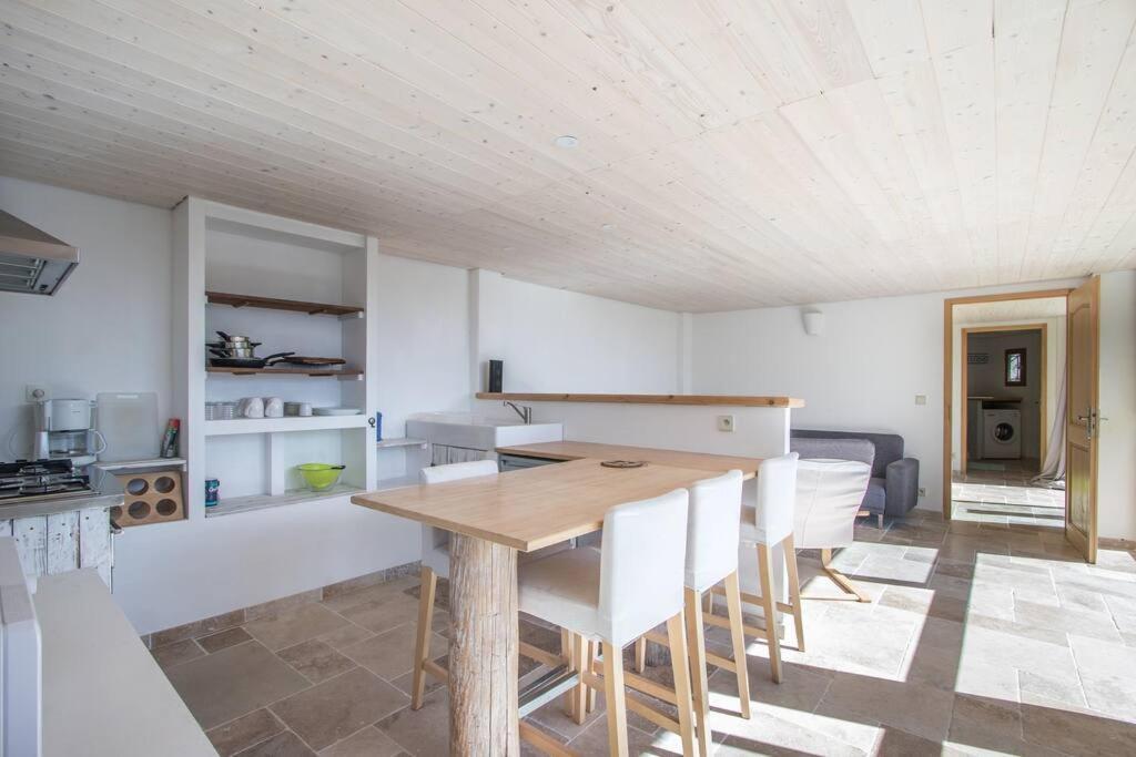 Bas De Villa Au Milieu Des Oliviers. Chateauneuf-Villevieille ภายนอก รูปภาพ