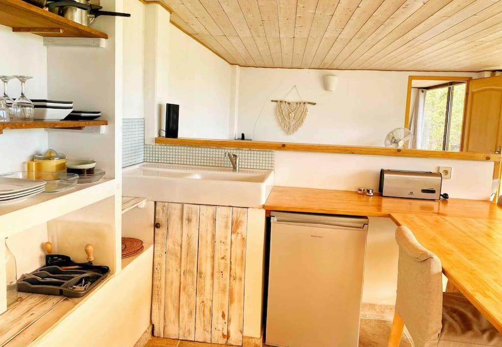 Bas De Villa Au Milieu Des Oliviers. Chateauneuf-Villevieille ภายนอก รูปภาพ